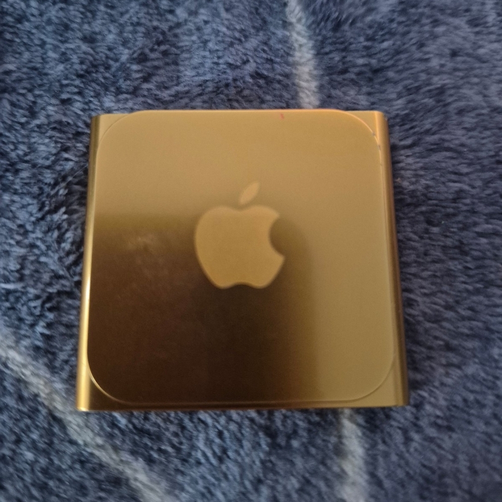 Apple Gold Device